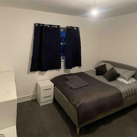 Lovely Spacious Entire 1 Bedroom Apartment - New Management London Exterior foto